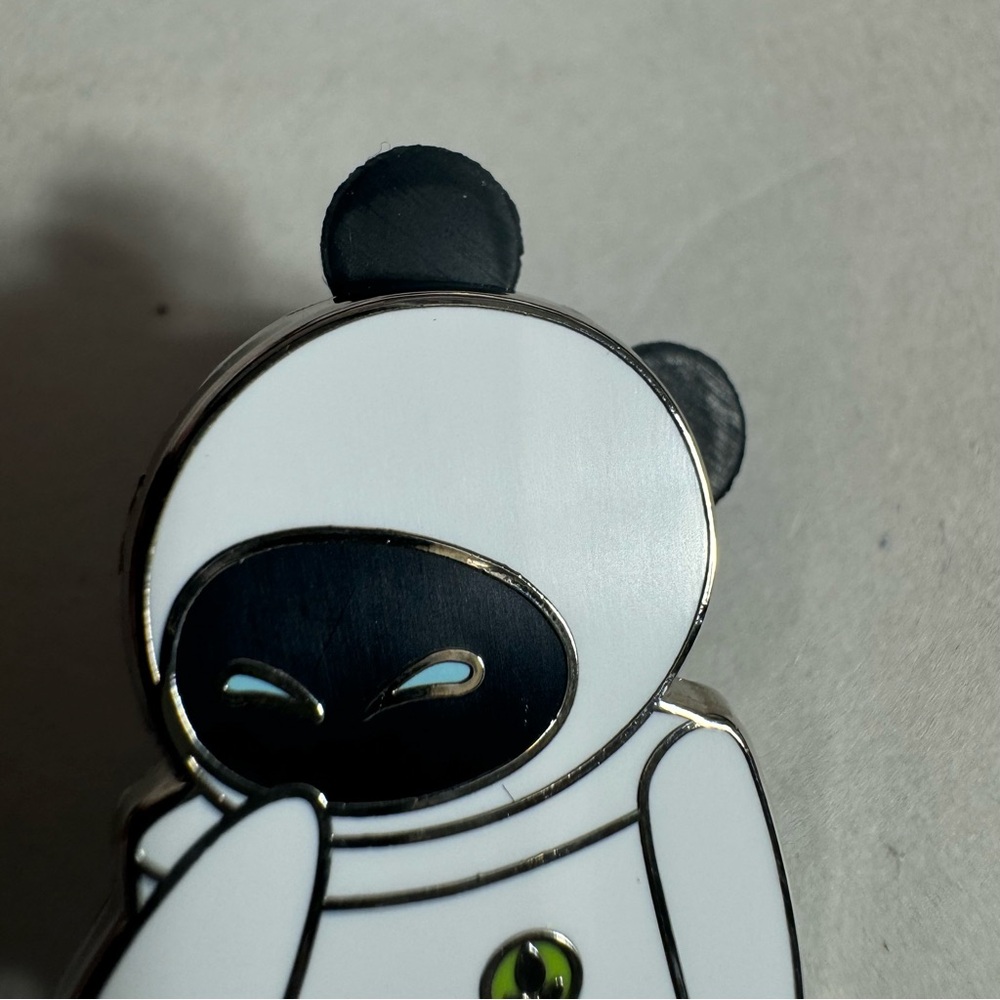 NWT. Disney Pin WDW Hidden Mickey Pixar Characters Wall-E Eve Pin - Picture 3 of 5